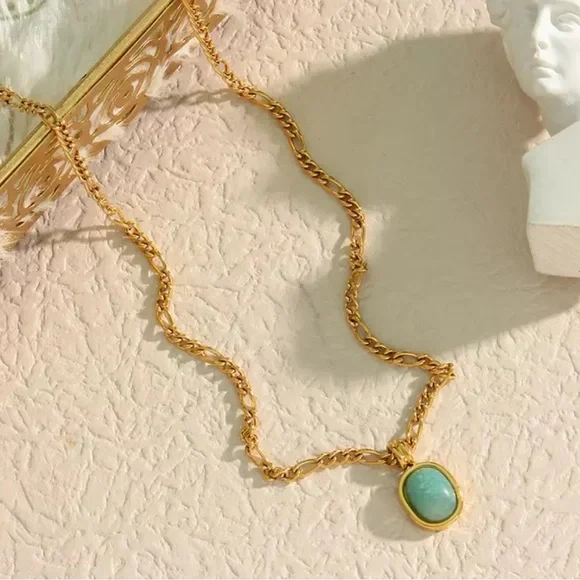 NEW 18K GOLD FIGARO CHAIN NECKLACE, NICE NECKLACE, CUTE NECKLACE - Picture 6 of 8